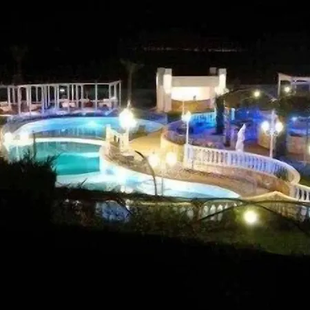 בית חווה Al Parco Lecce *